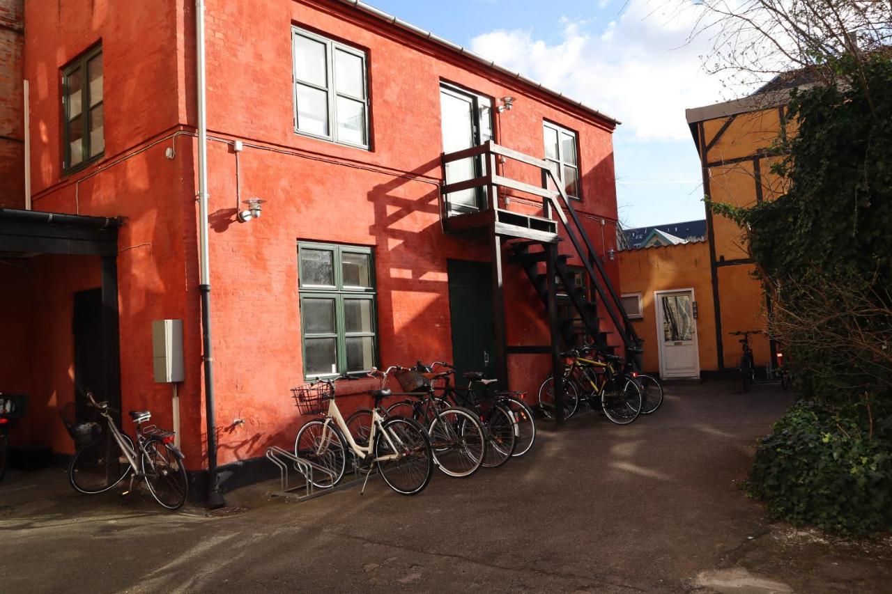 Charming Red Courtyard Apartment Copenhague Exterior foto